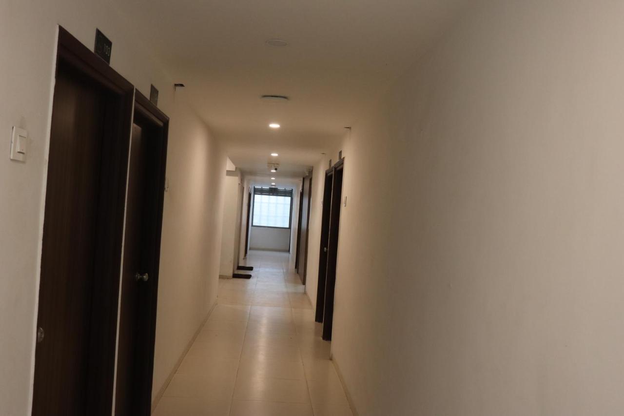Hotel New Samrat アウランガーバード エクステリア 写真