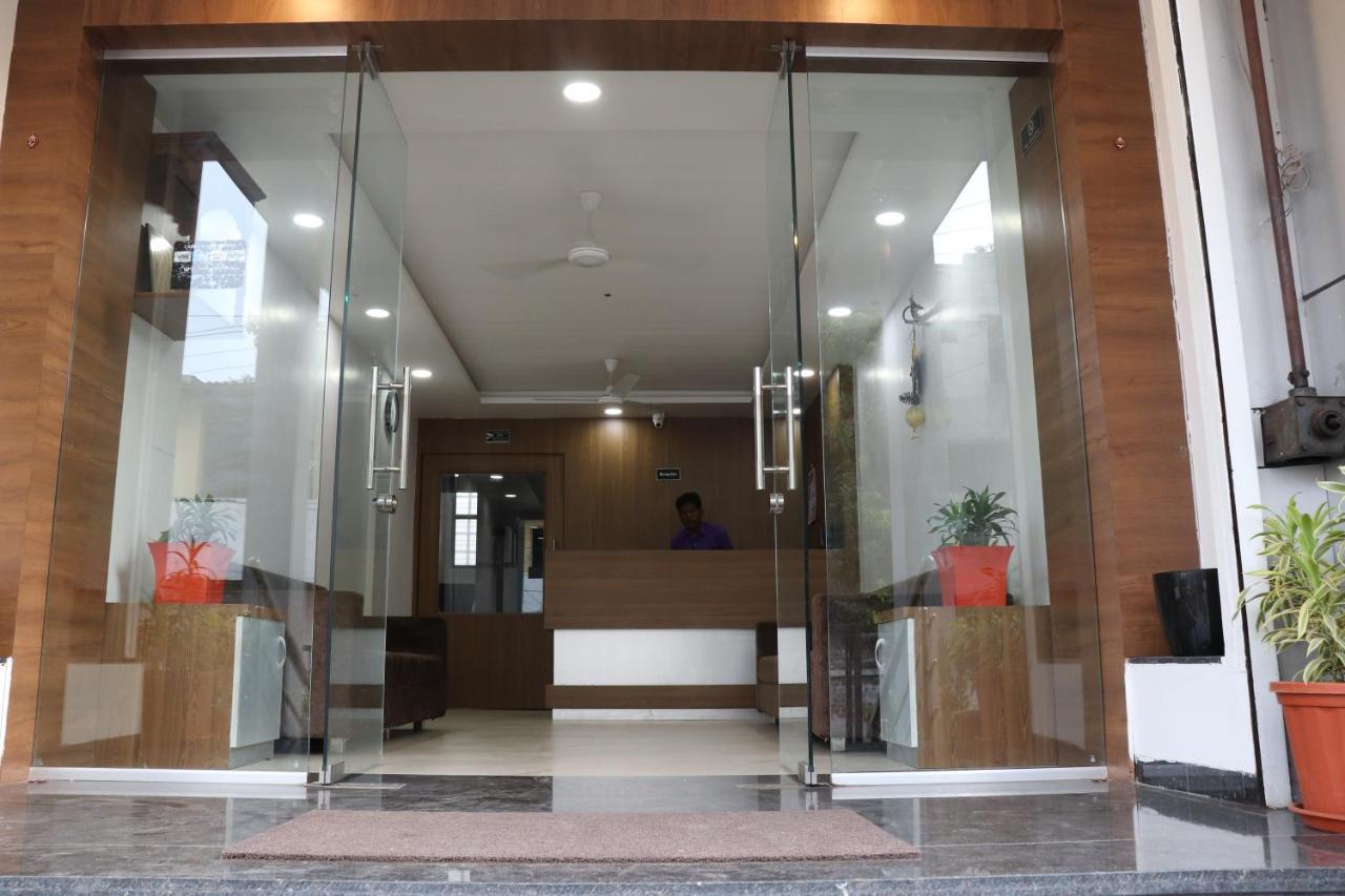 Hotel New Samrat アウランガーバード エクステリア 写真