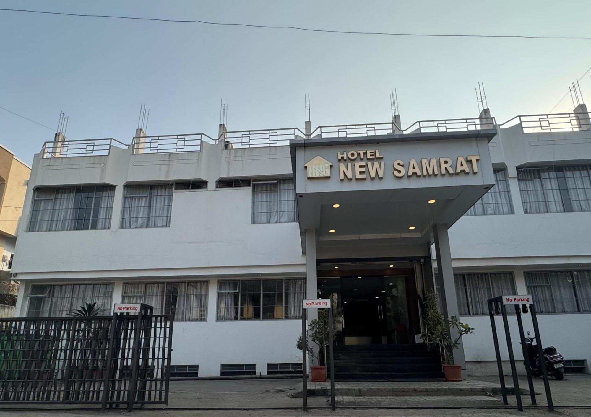 Hotel New Samrat アウランガーバード エクステリア 写真